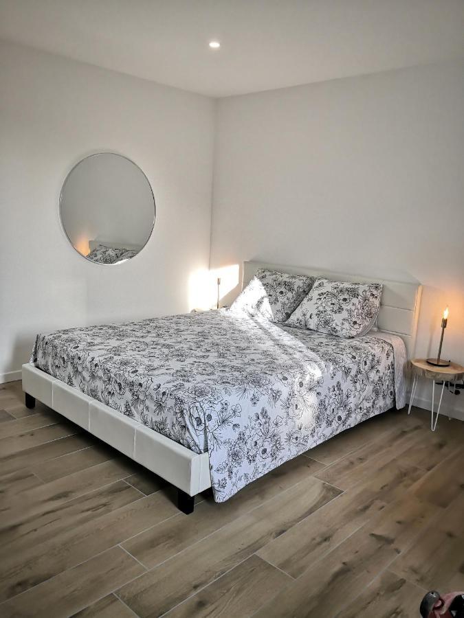 Studio Moderne, Place Parking Prive, Emplacement Ideal A 100 M Du Lac. Annecy Buitenkant foto