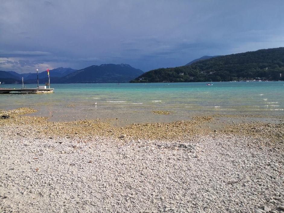 Studio Moderne, Place Parking Prive, Emplacement Ideal A 100 M Du Lac. Annecy Buitenkant foto